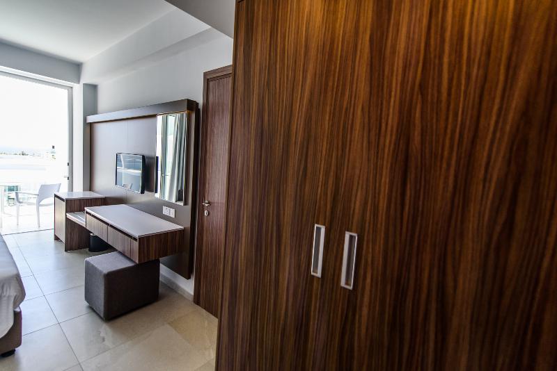 Eleana Hotel Айя-Напа Екстер'єр фото